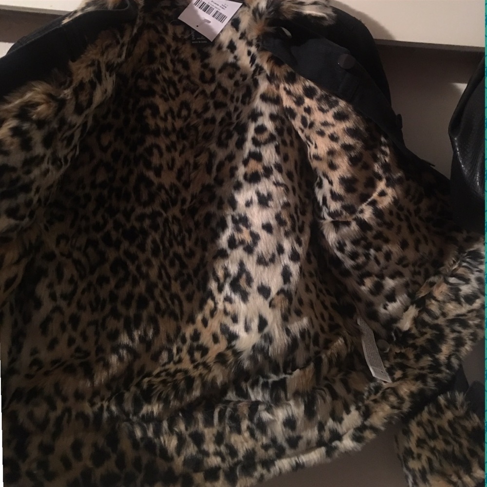 Leopard Interior Jean Jacket - Picture 3 of 8
